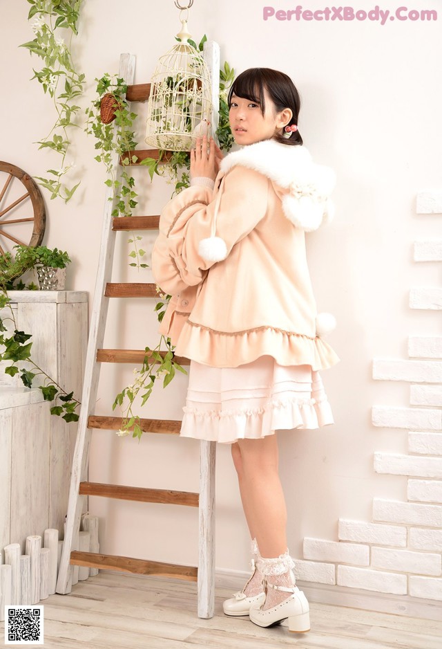 Yura Kano - Ivory Hot Beut